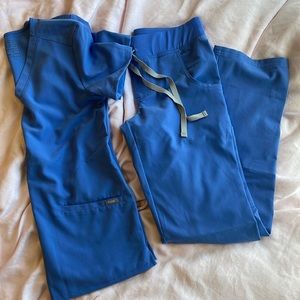 Ceil blue Figs XXS Casma top and Kade bottoms